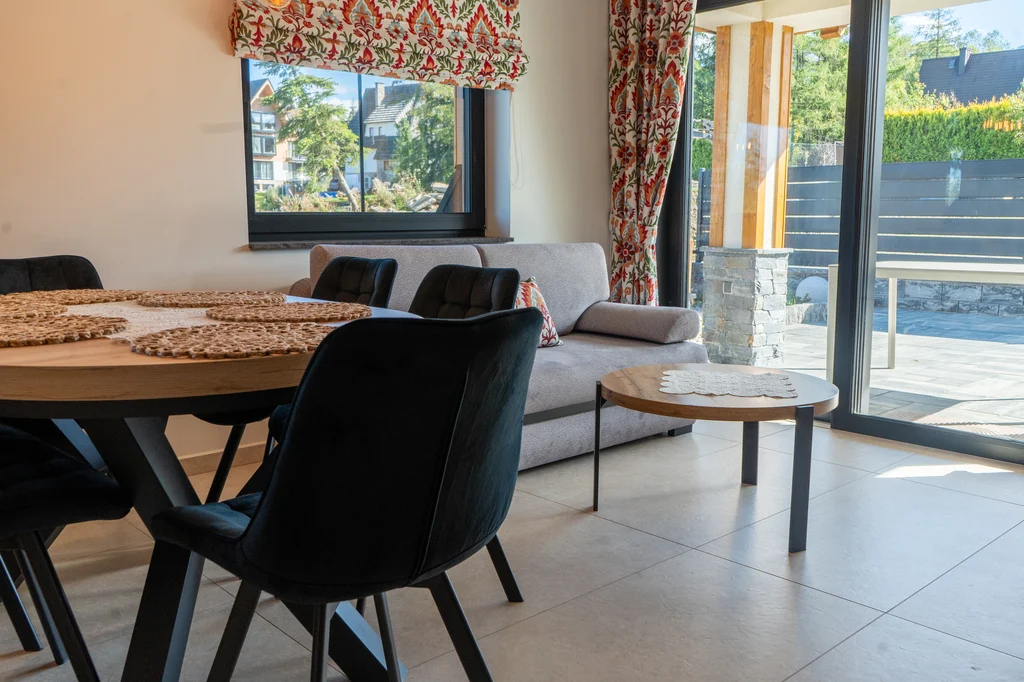 Table by the terrace doors
